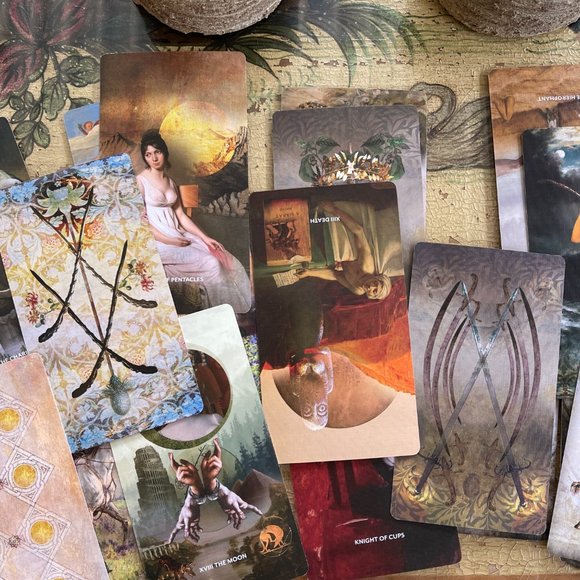 The Fox's Wedding Tarot ORIGINAL PRINTING from Kickstarter - Picture 6 of 8